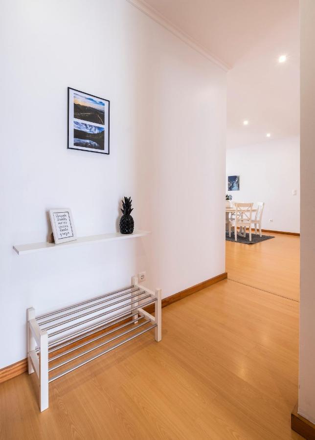 Paim Apartments 蓬塔德尔加达 外观 照片