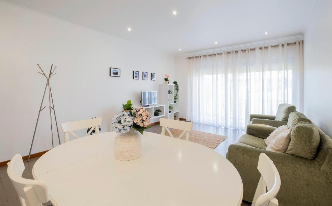 Paim Apartments 蓬塔德尔加达 外观 照片