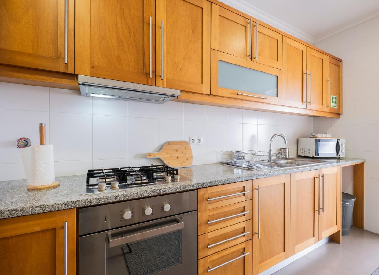 Paim Apartments 蓬塔德尔加达 外观 照片