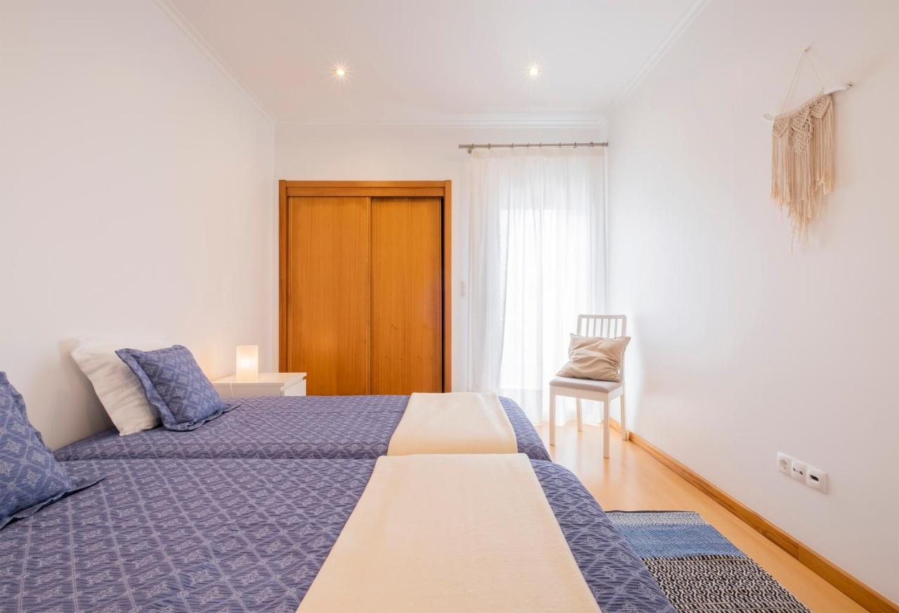 Paim Apartments 蓬塔德尔加达 外观 照片