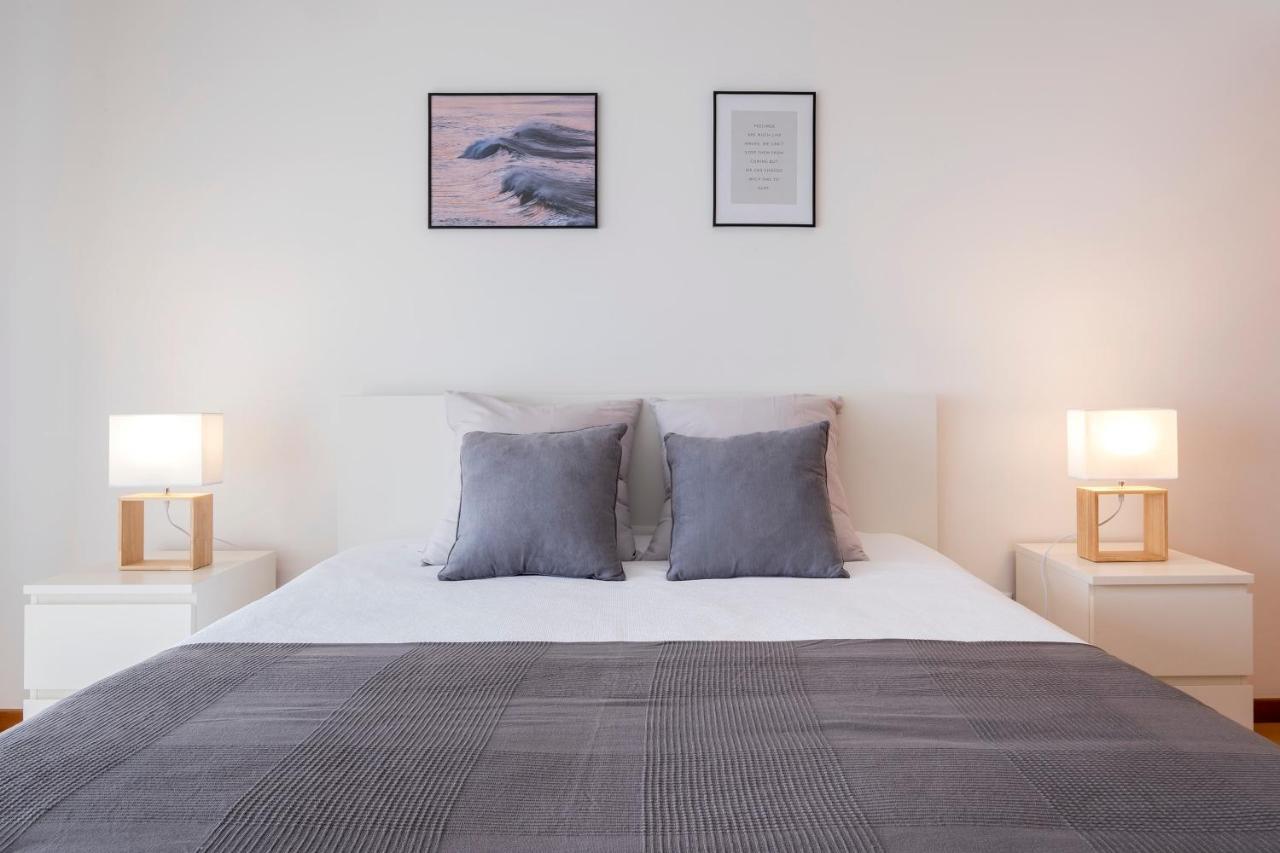 Paim Apartments 蓬塔德尔加达 外观 照片