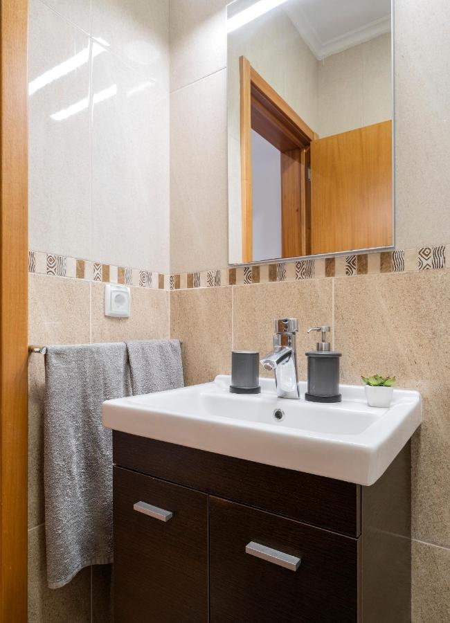 Paim Apartments 蓬塔德尔加达 外观 照片