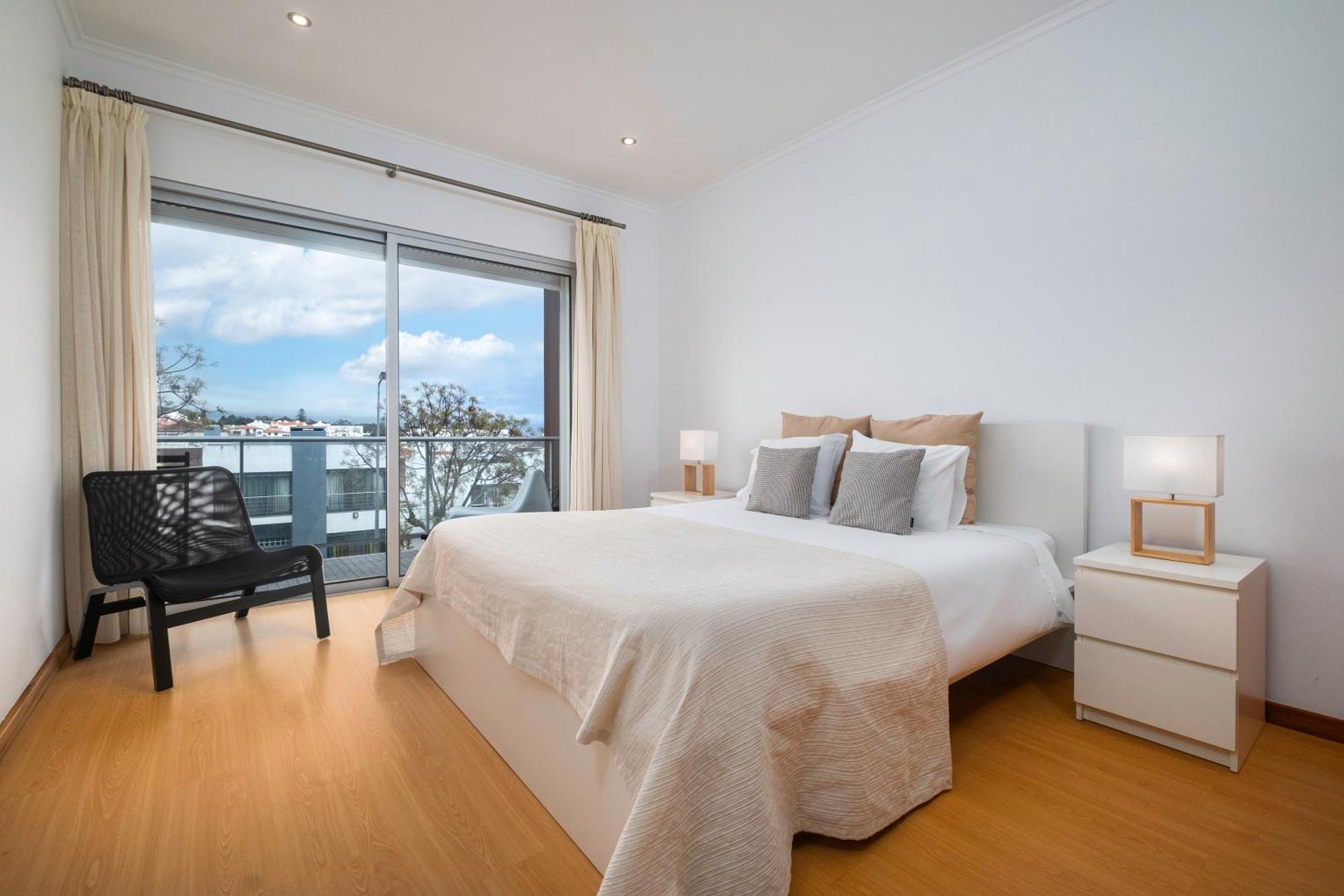 Paim Apartments 蓬塔德尔加达 外观 照片