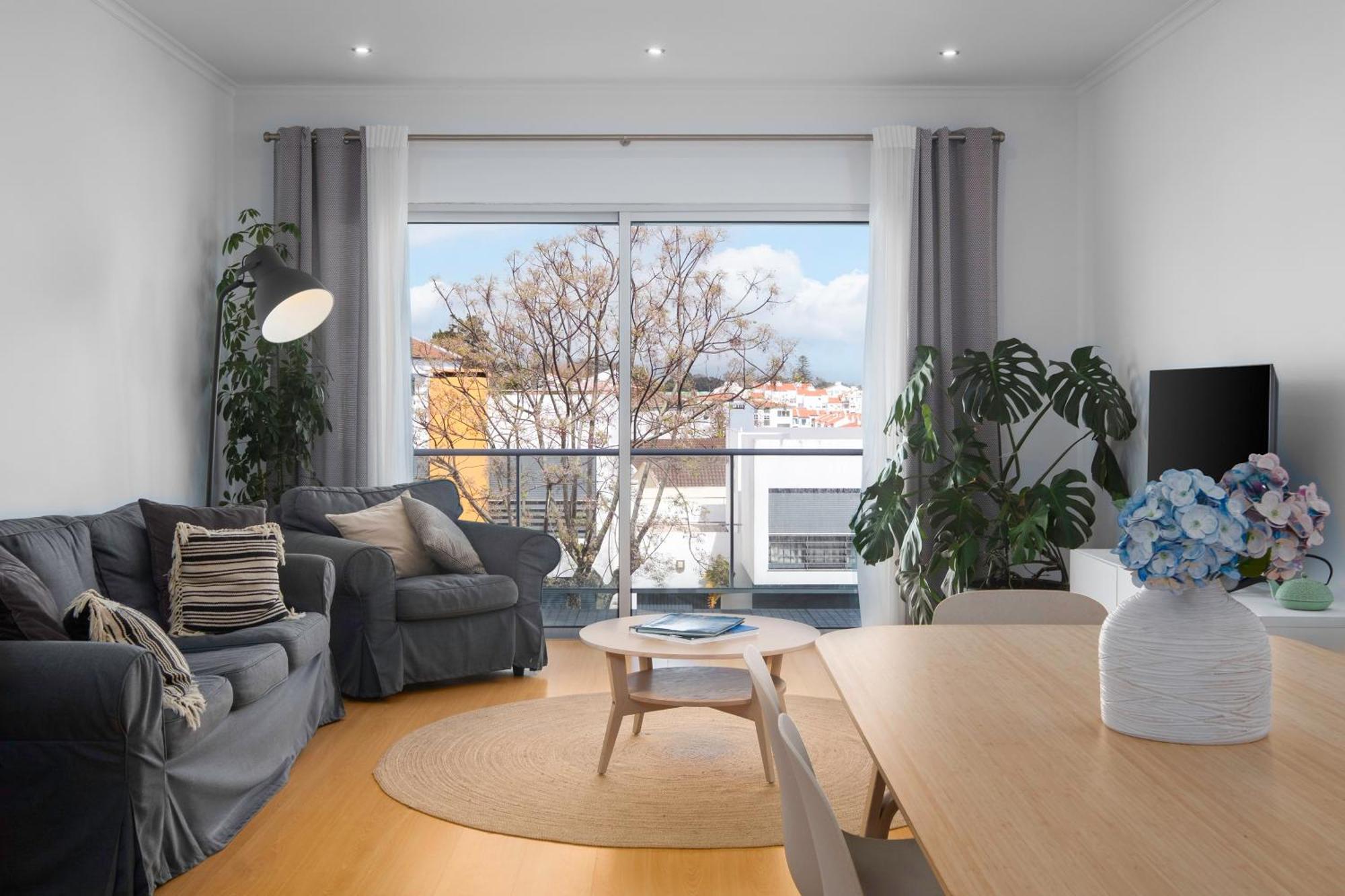 Paim Apartments 蓬塔德尔加达 外观 照片